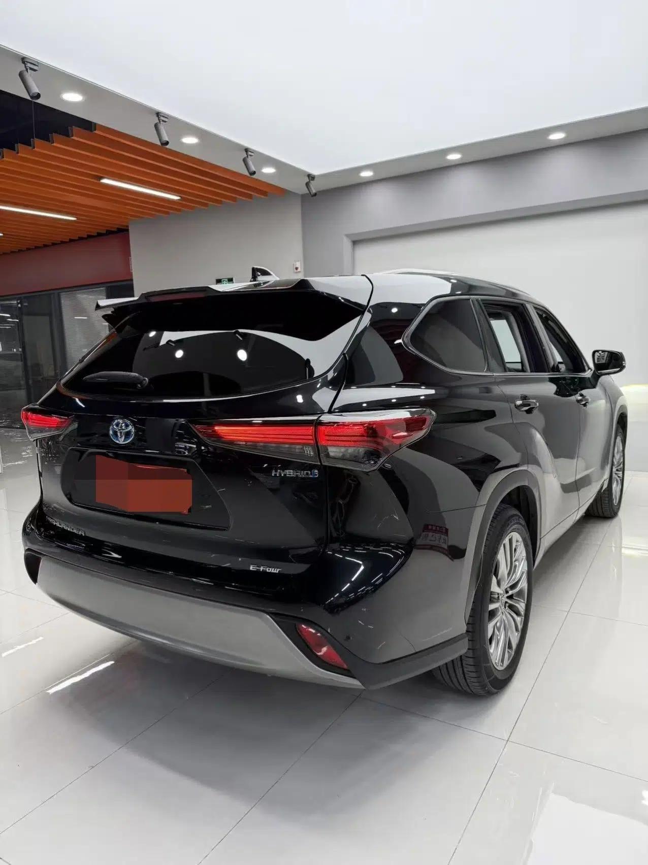 Toyota Highlander 2023 2.5L Smart Electric Hybrid Dual-Engine Four-Wheel Drive Prestige Version – 7 Seats — миниатюра 5