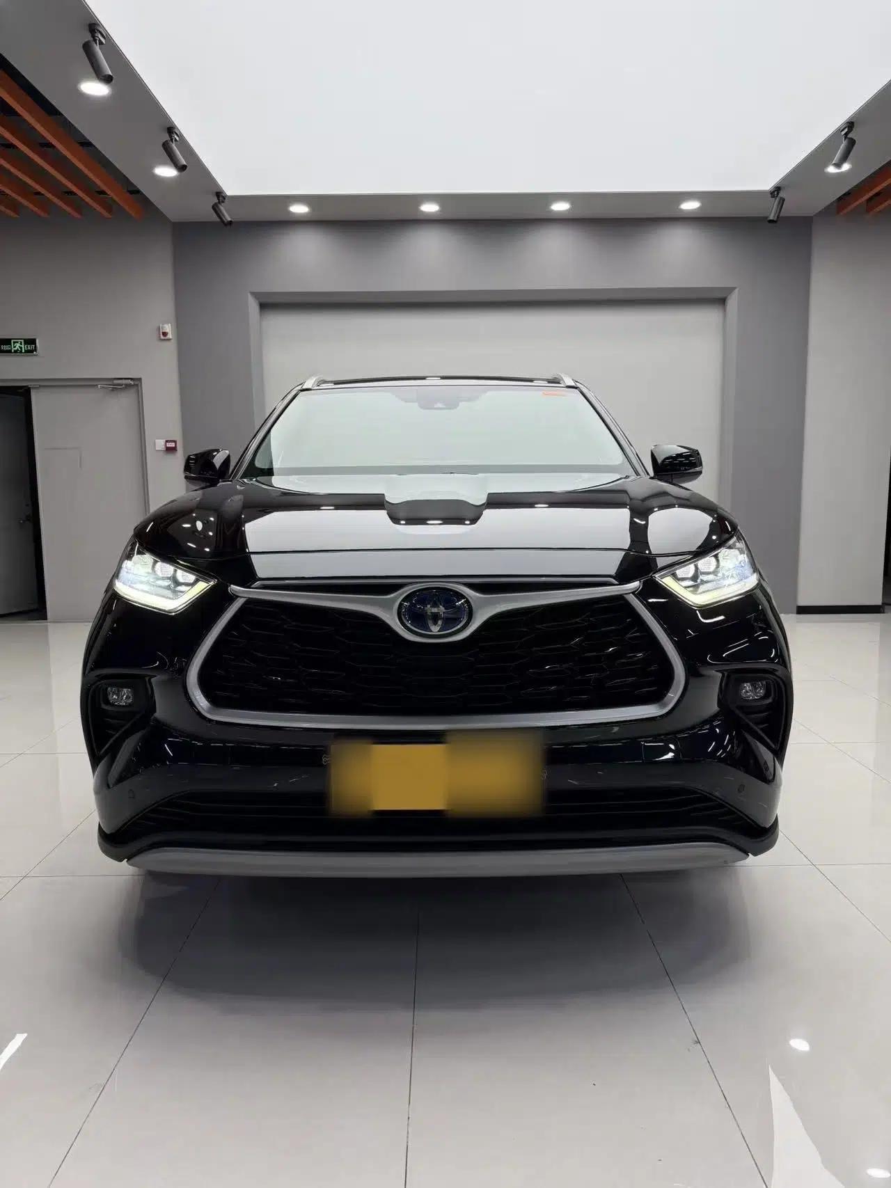 Toyota Highlander 2023 2.5L Smart Electric Hybrid Dual-Engine Four-Wheel Drive Prestige Version – 7 Seats — миниатюра 6