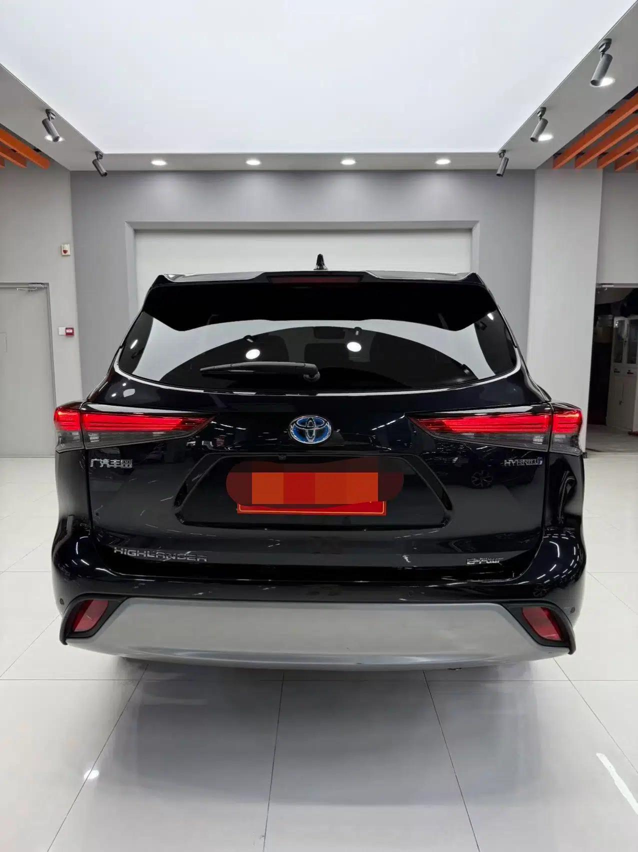 Toyota Highlander 2023 2.5L Smart Electric Hybrid Dual-Engine Four-Wheel Drive Prestige Version – 7 Seats — миниатюра 7