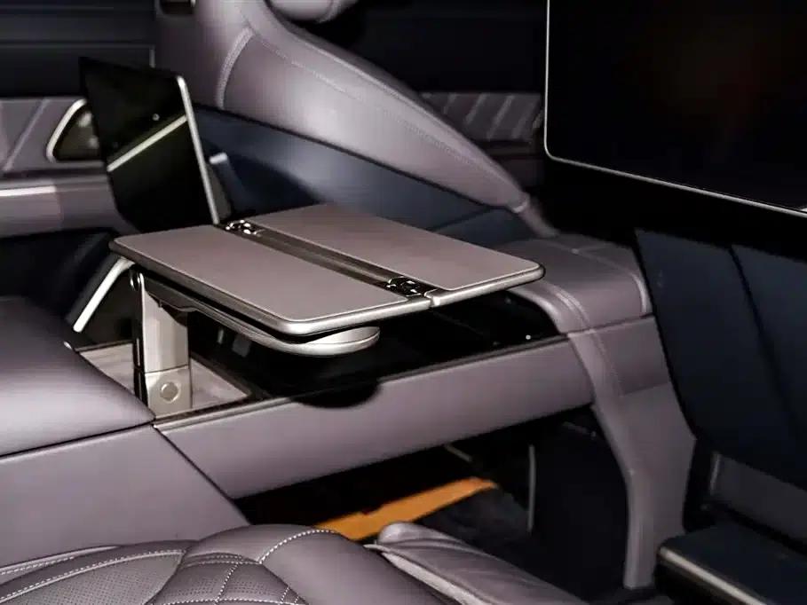 NIO ET9 2025 Model 102kWh First Edition Limited Edition — миниатюра 31