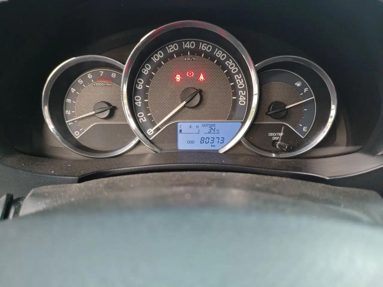 Toyota Levin 2016 1.6G Manual Elite Edition — миниатюра 12