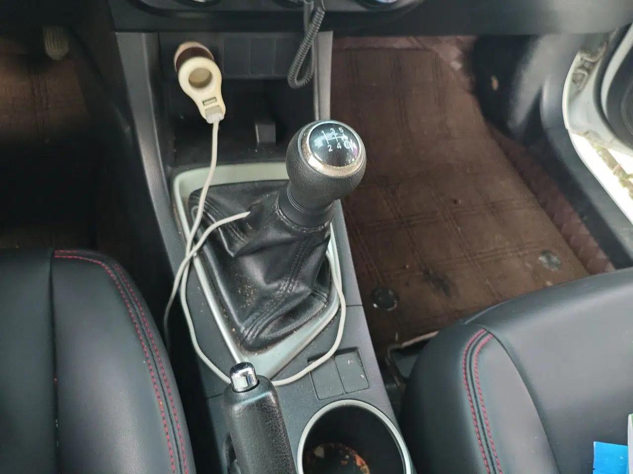 Toyota Levin 2016 1.6G Manual Elite Edition — миниатюра 14