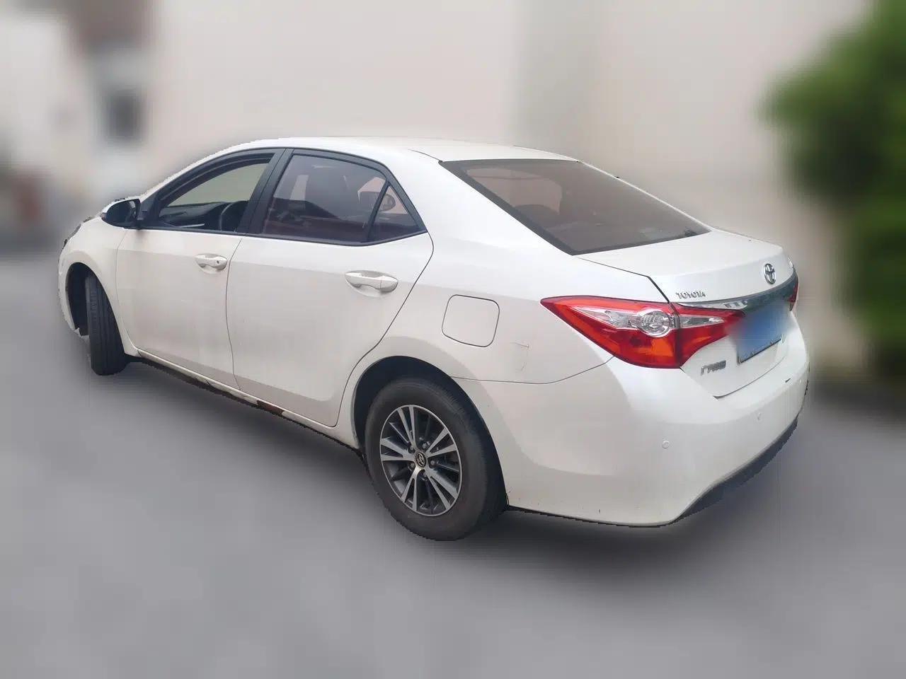 Toyota Levin 2014 1.6G CVT Elite Edition — миниатюра 4