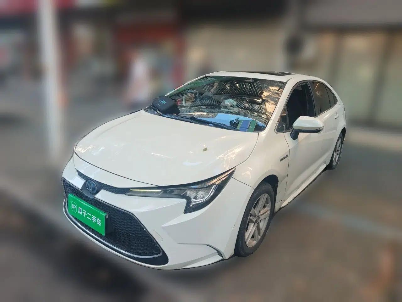 Toyota Levin 2019 Dual-Engine 1.8H E-CVT Luxury Edition China VI Standard — миниатюра 1