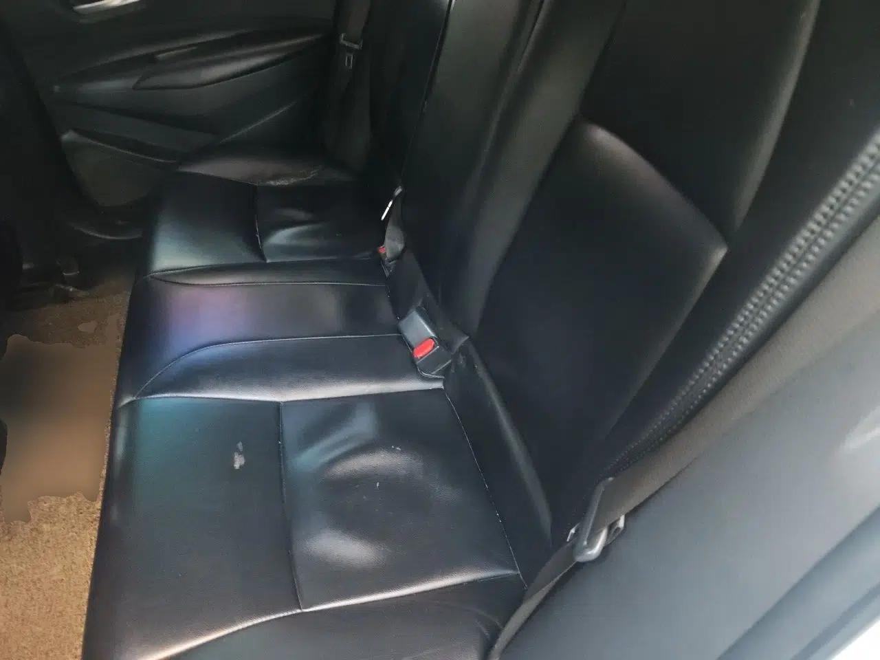 Toyota Levin 2019 Dual-Engine 1.8H E-CVT Luxury Edition China VI Standard — миниатюра 17