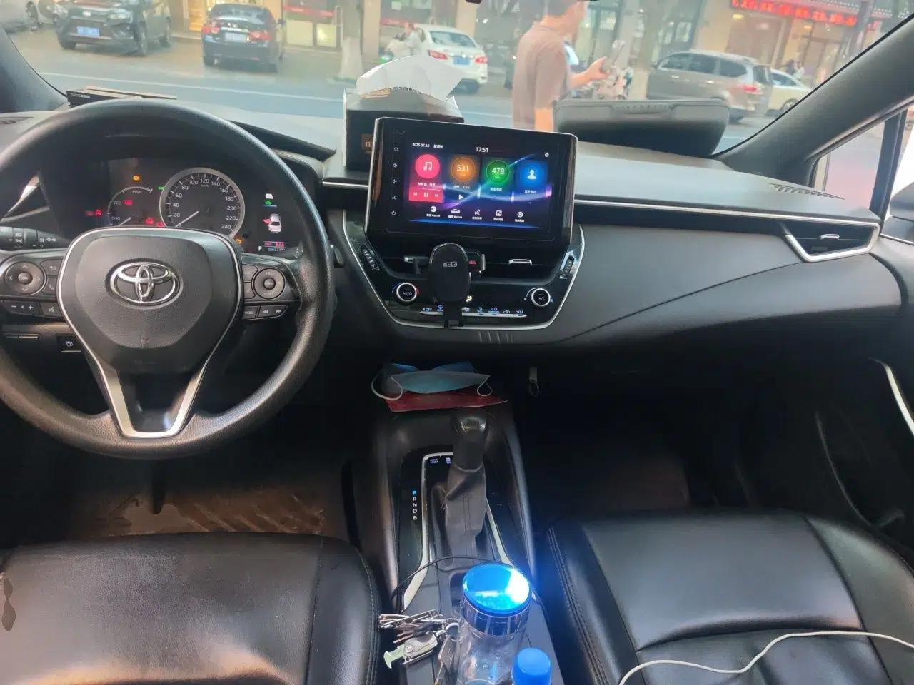 Toyota Levin 2019 Dual-Engine 1.8H E-CVT Luxury Edition China VI Standard — миниатюра 9