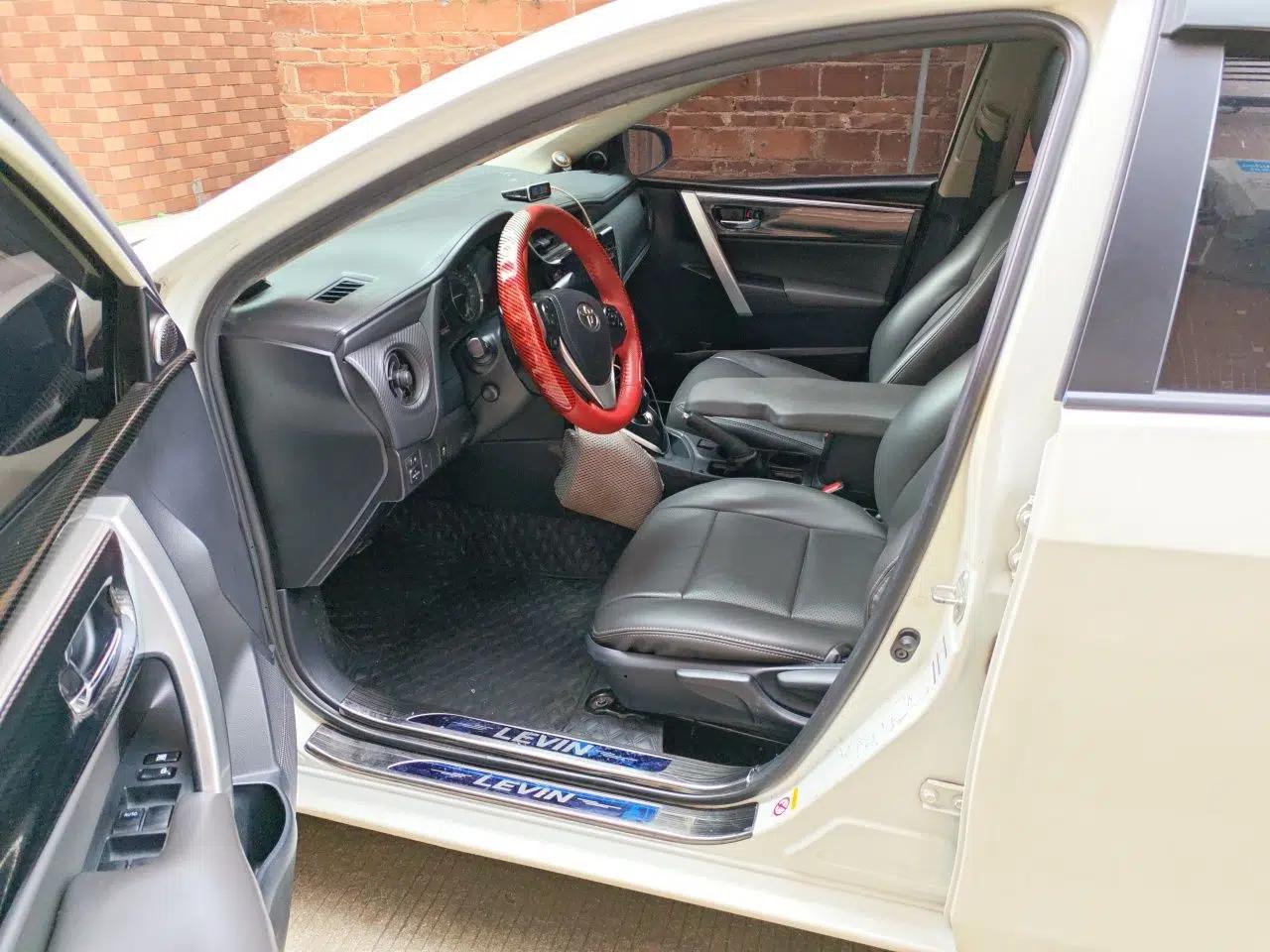 Toyota Levin 2017 Revised Dual-Engine 1.8H GS E-CVT Elite Sunroof Version China V Standard — миниатюра 16