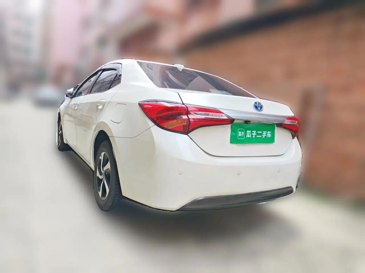Toyota Levin 2017 Revised Dual-Engine 1.8H GS E-CVT Elite Sunroof Version China V Standard — миниатюра 4