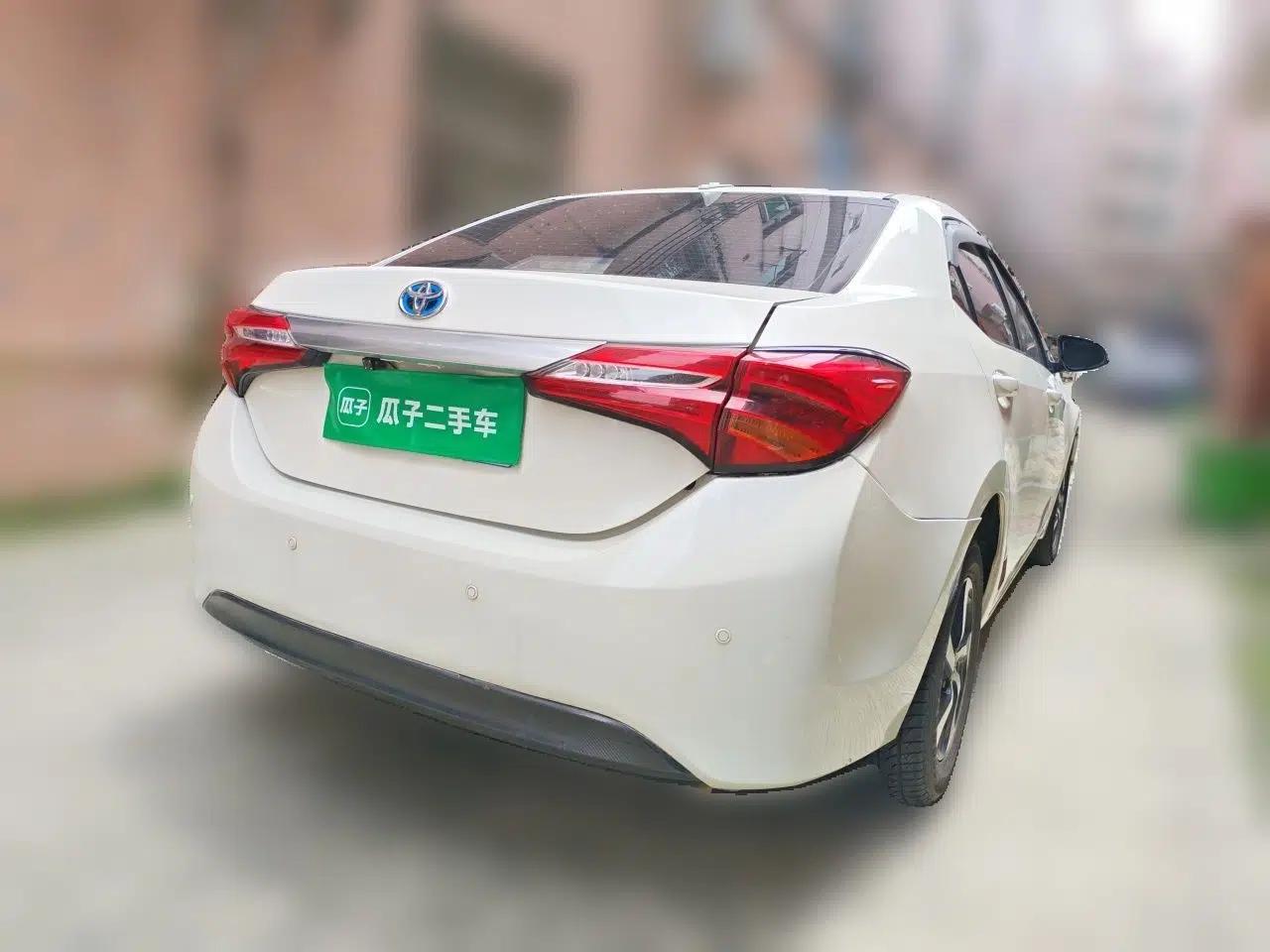 Toyota Levin 2017 Revised Dual-Engine 1.8H GS E-CVT Elite Sunroof Version China V Standard — миниатюра 6