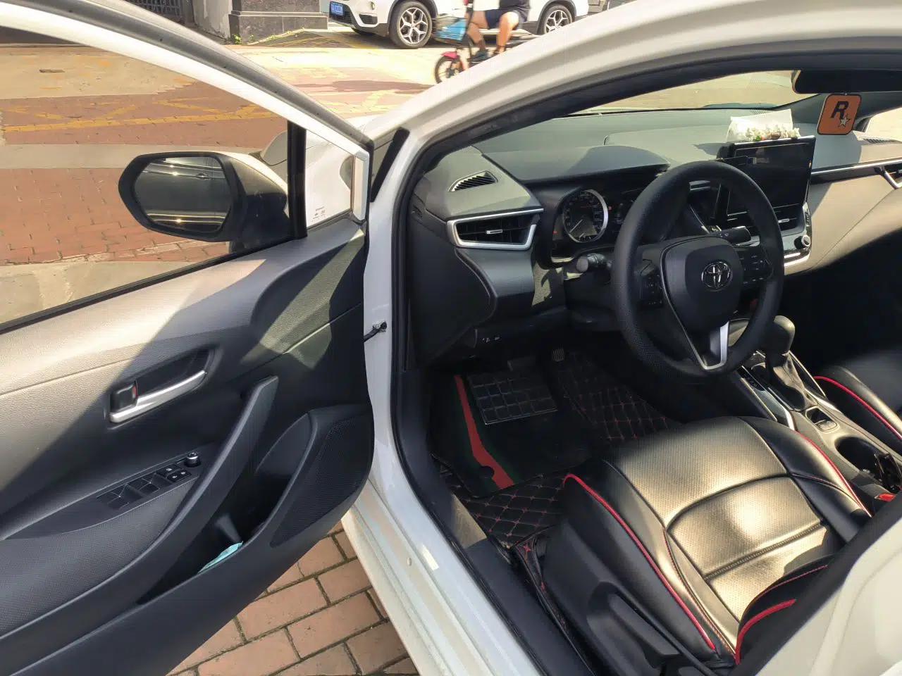Toyota Levin 2019 185T CVT Sport Edition China V Standard — миниатюра 16