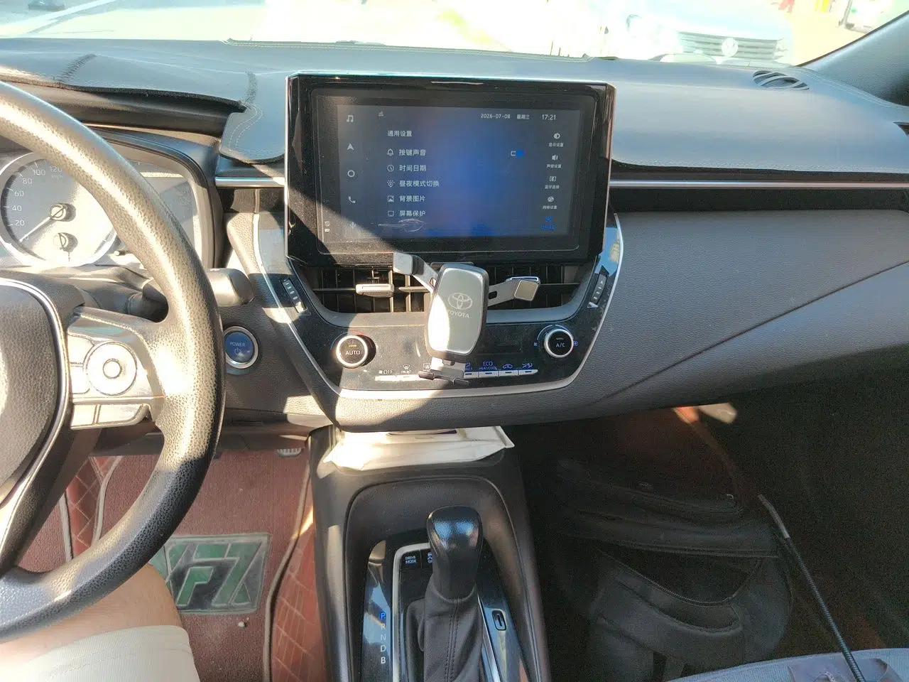 Toyota Levin 2021 Dual-Engine 1.8H E-CVT Luxury Edition — миниатюра 13
