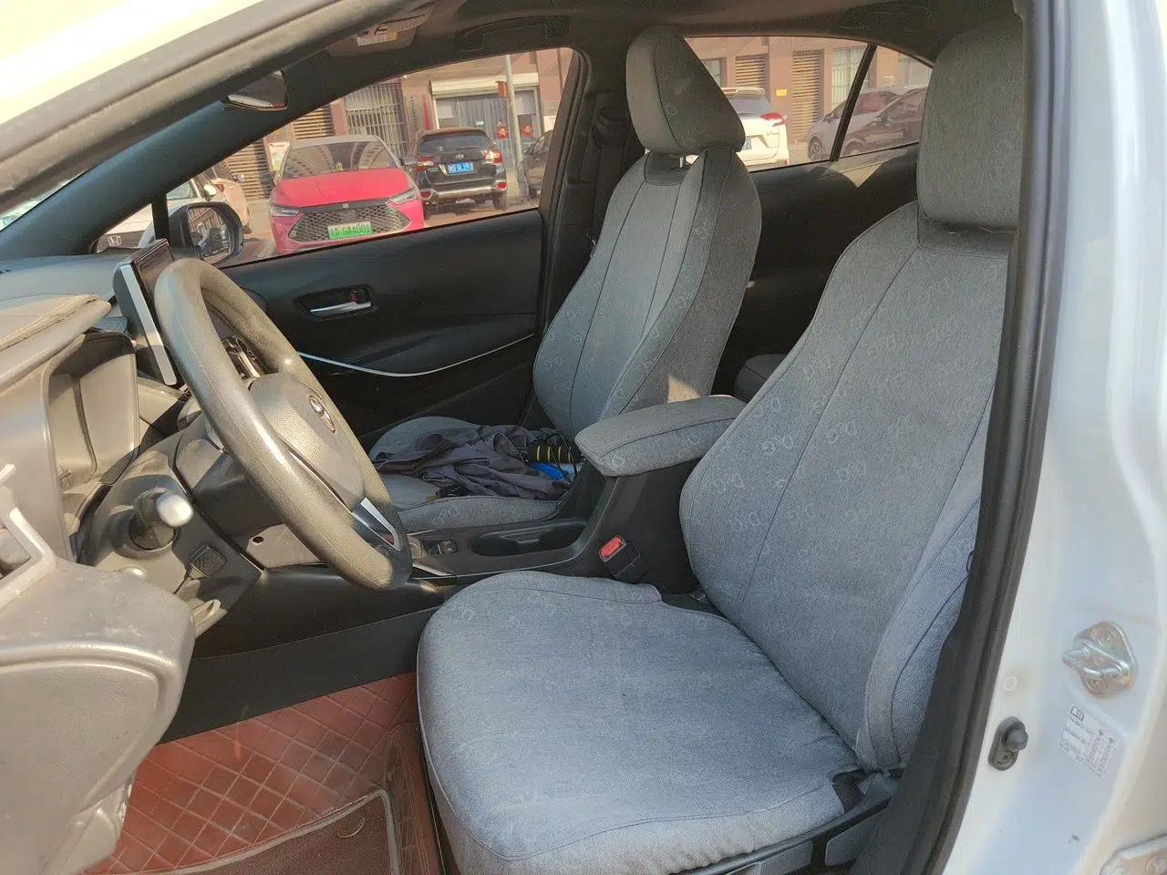 Toyota Levin 2021 Dual-Engine 1.8H E-CVT Luxury Edition — миниатюра 15