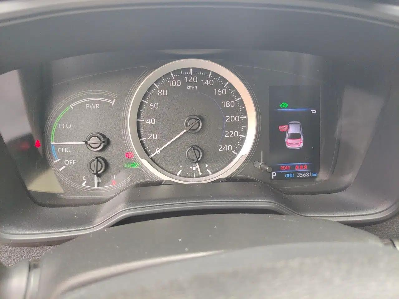 Toyota Levin 2021 Dual-Engine 1.8H E-CVT Luxury Edition — миниатюра 11