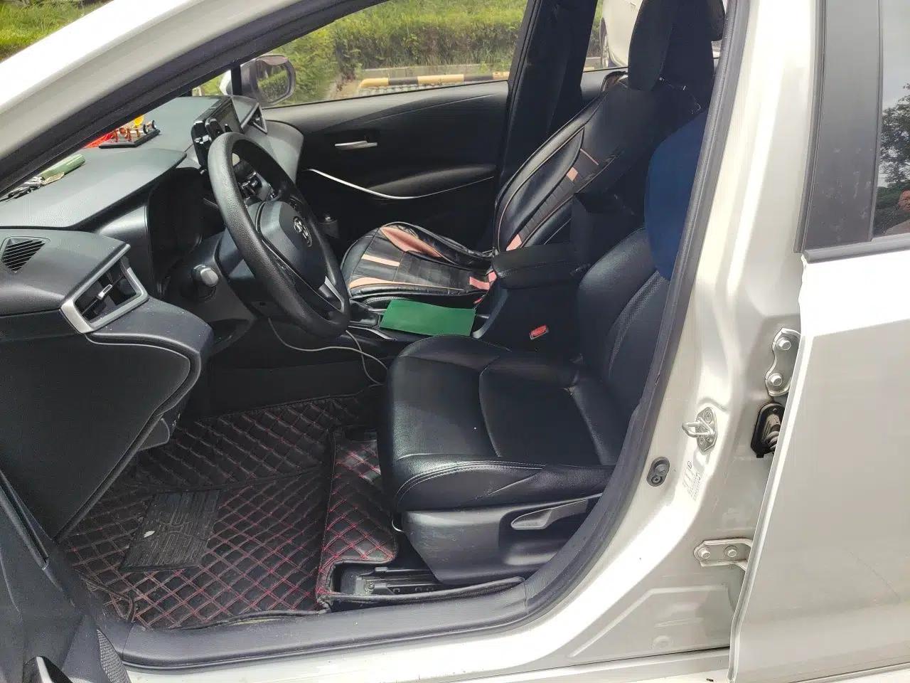 Toyota Levin 2021 Dual-Engine 1.8H E-CVT Luxury Edition — миниатюра 15