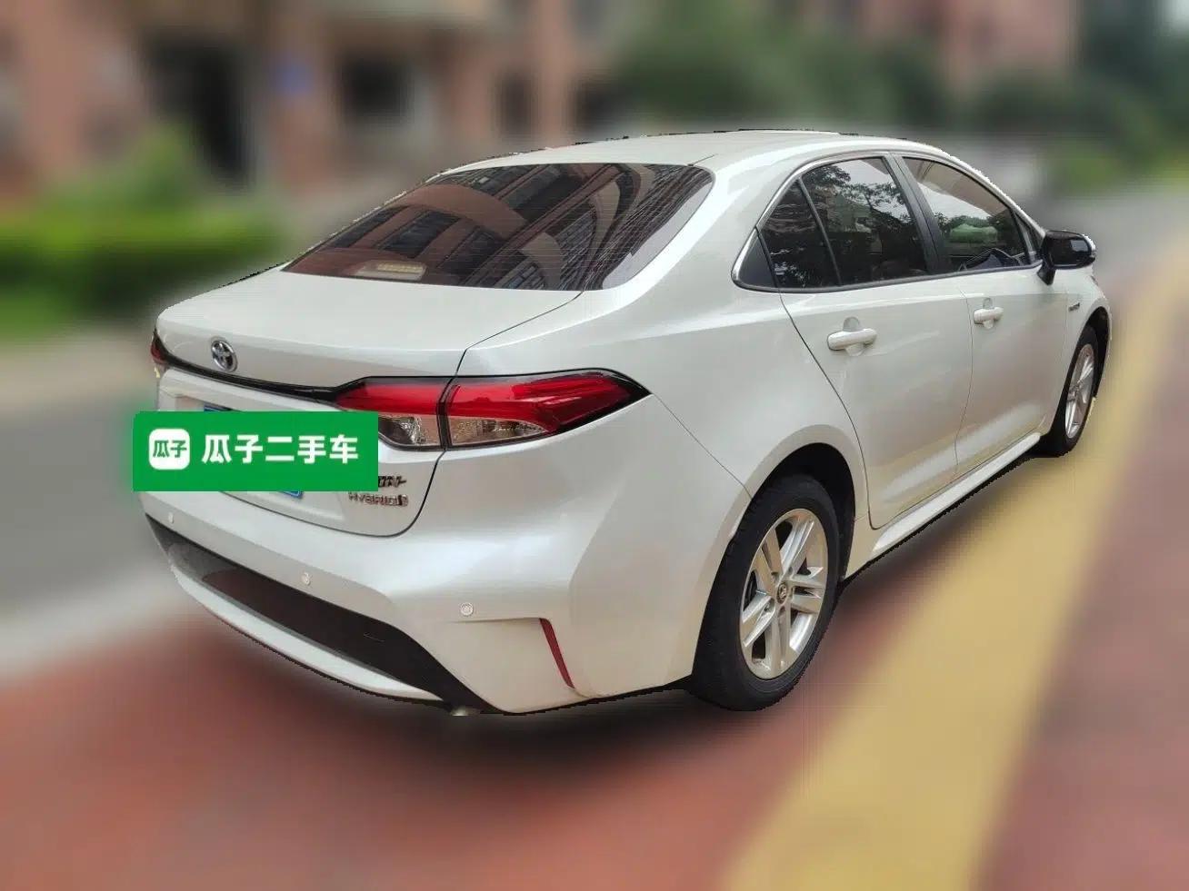 Toyota Levin 2021 Dual-Engine 1.8H E-CVT Luxury Edition — миниатюра 6