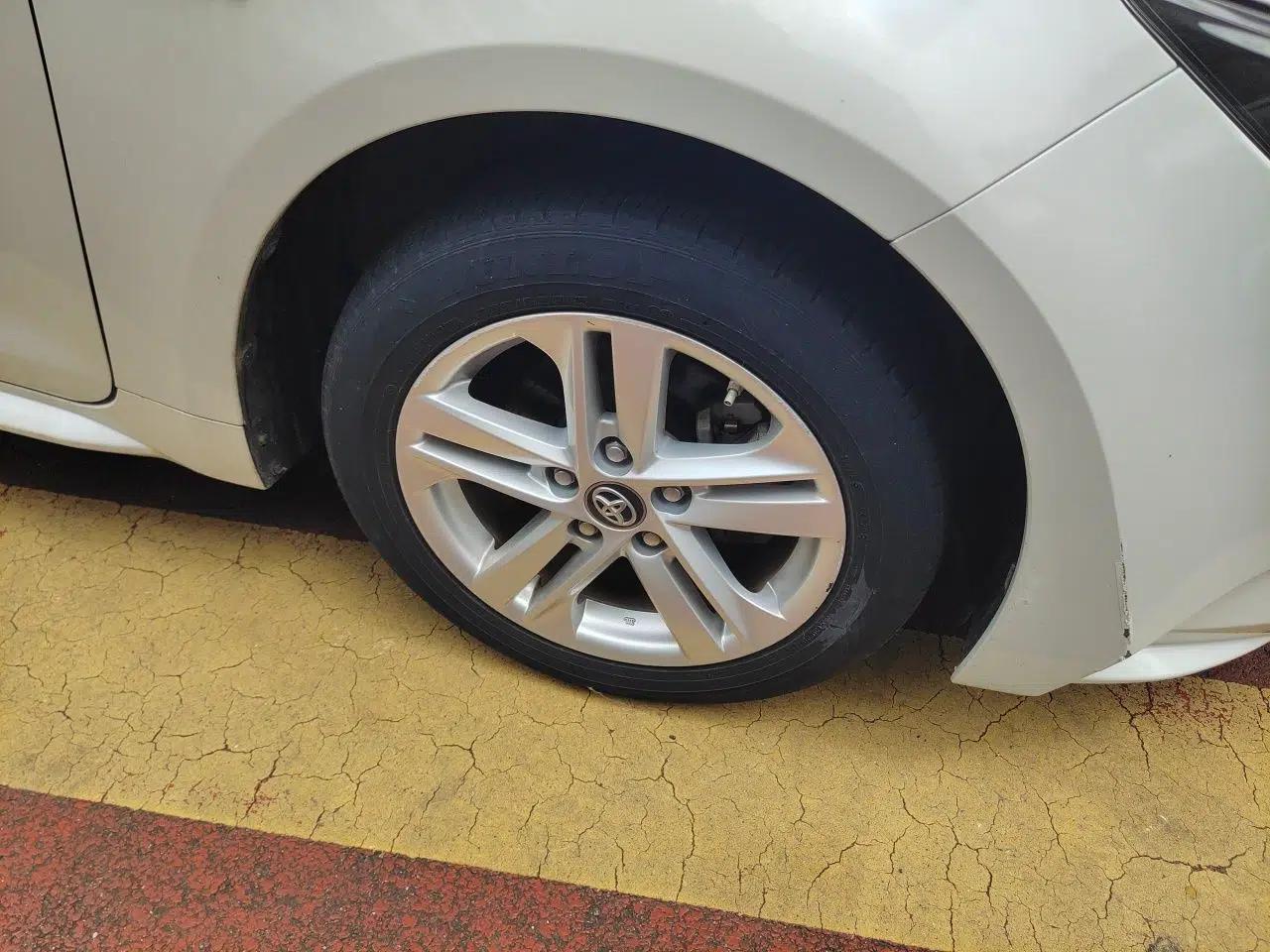 Toyota Levin 2021 Dual-Engine 1.8H E-CVT Luxury Edition — миниатюра 8