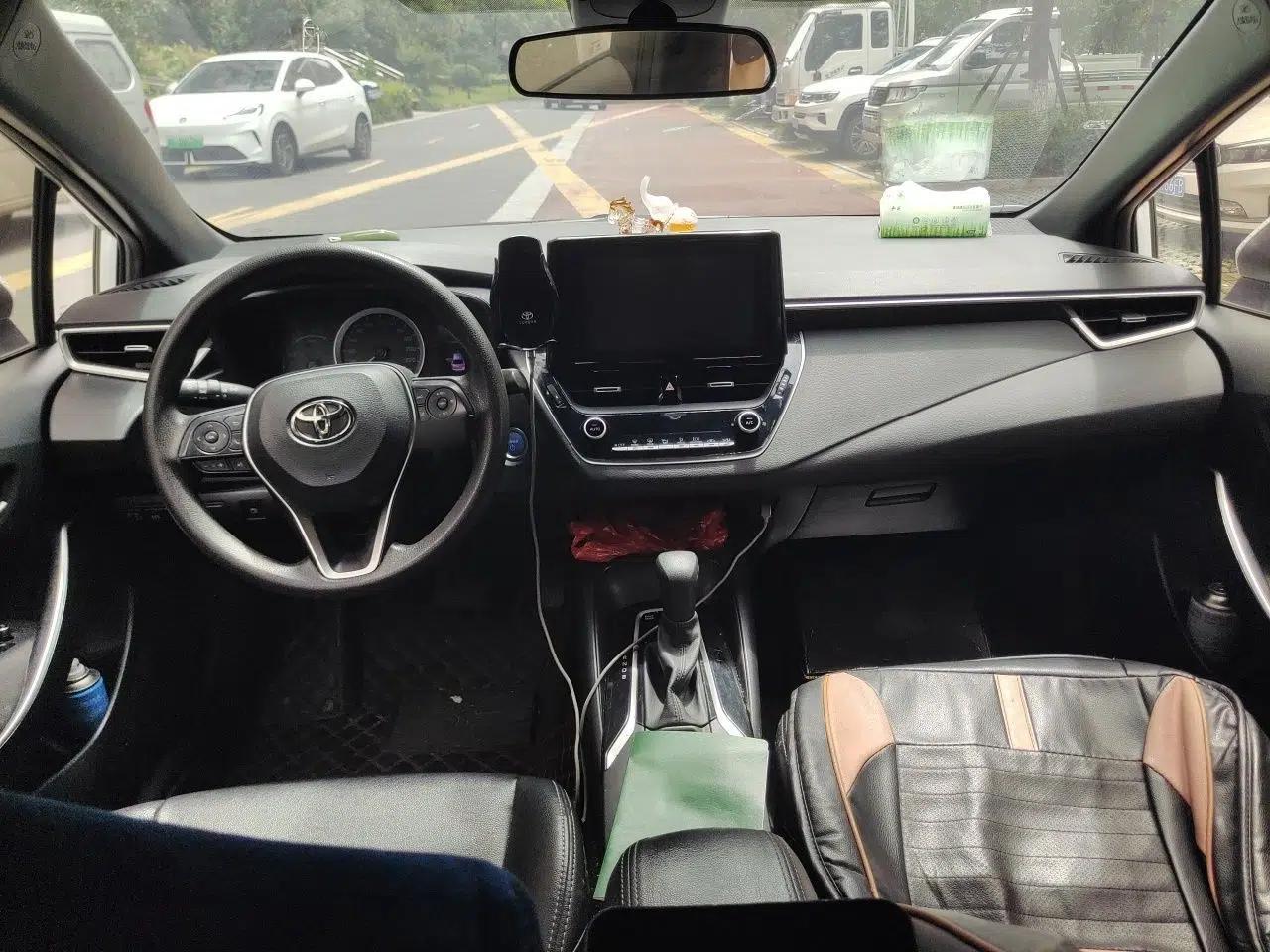 Toyota Levin 2021 Dual-Engine 1.8H E-CVT Luxury Edition — миниатюра 9