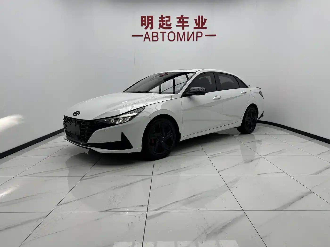 Hyundai Elantra 2022 1.5L CVT 20th Anniversary Edition — миниатюра 1