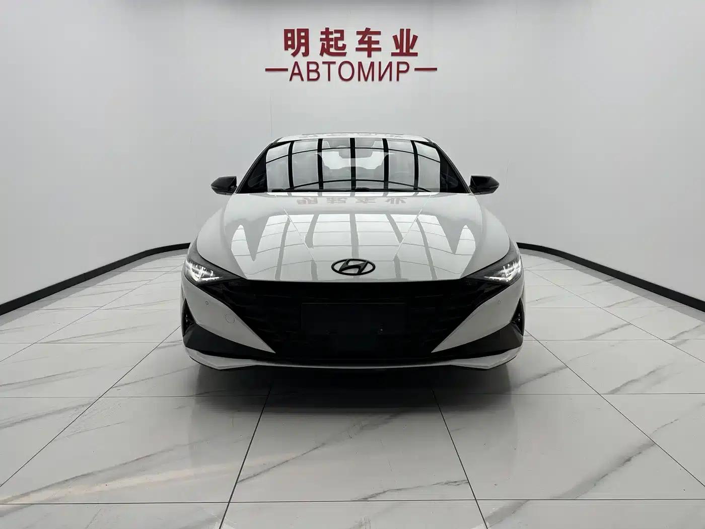 Hyundai Elantra 2022 1.5L CVT 20th Anniversary Edition — миниатюра 2