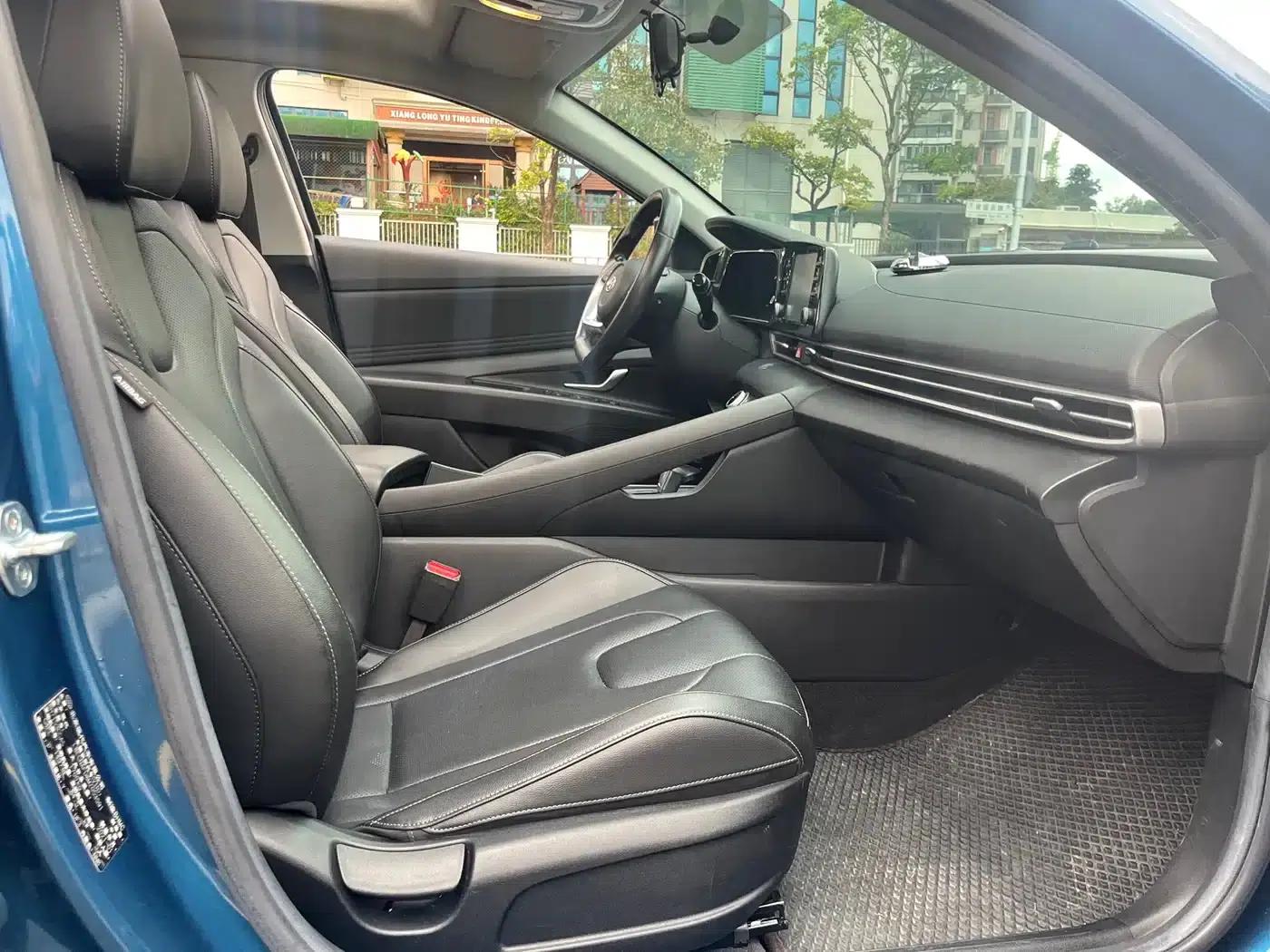 Hyundai Elantra 2021 1.5L CVT GLX Elite Edition — миниатюра 11