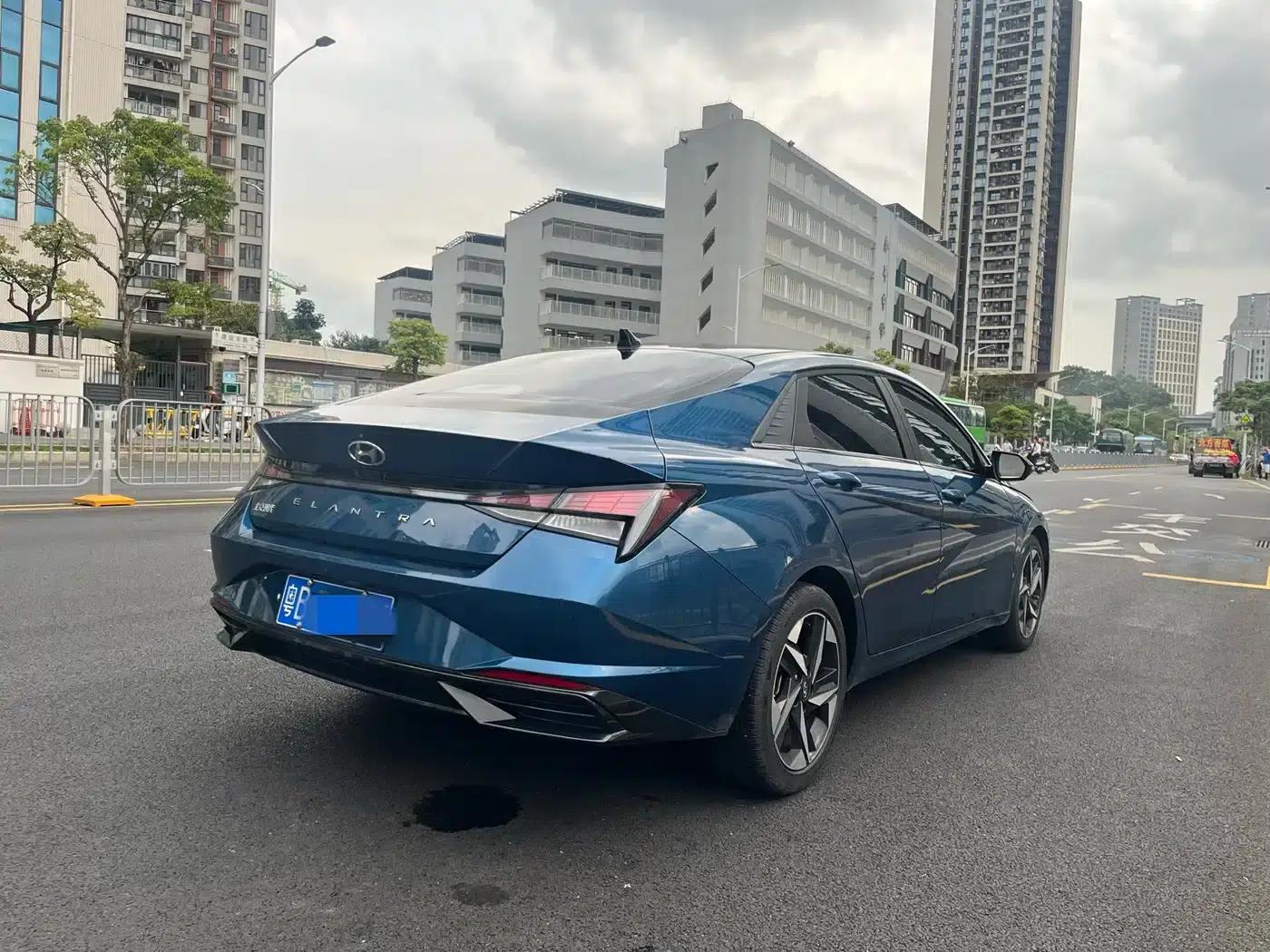 Hyundai Elantra 2021 1.5L CVT GLX Elite Edition — миниатюра 6