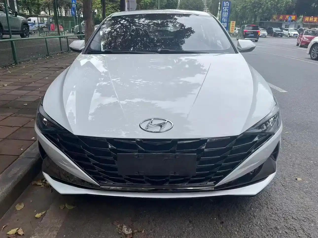 2021 Hyundai Elantra 1.5L CVT GLS Leading Edition — миниатюра 2