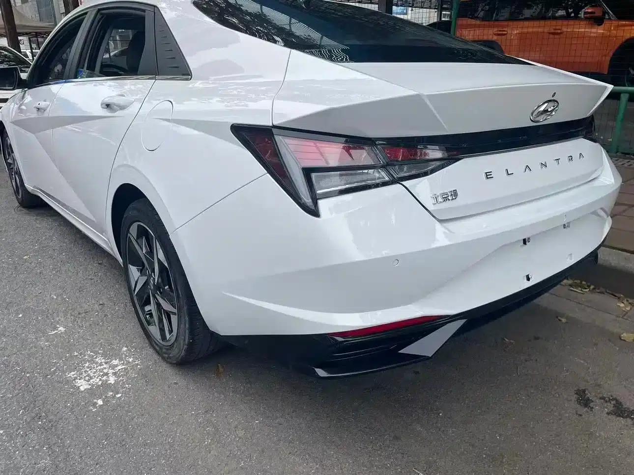 2021 Hyundai Elantra 1.5L CVT GLS Leading Edition — миниатюра 11