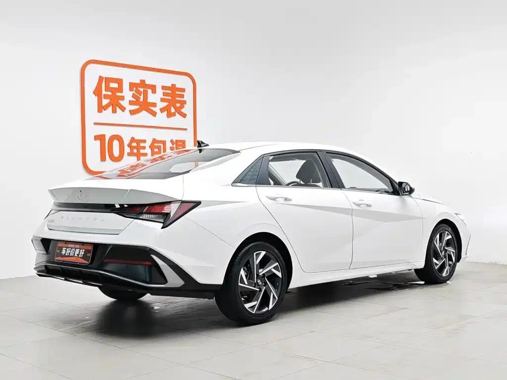 Hyundai Elantra 2023 1.5L CVT GLX Elite Edition — миниатюра 2