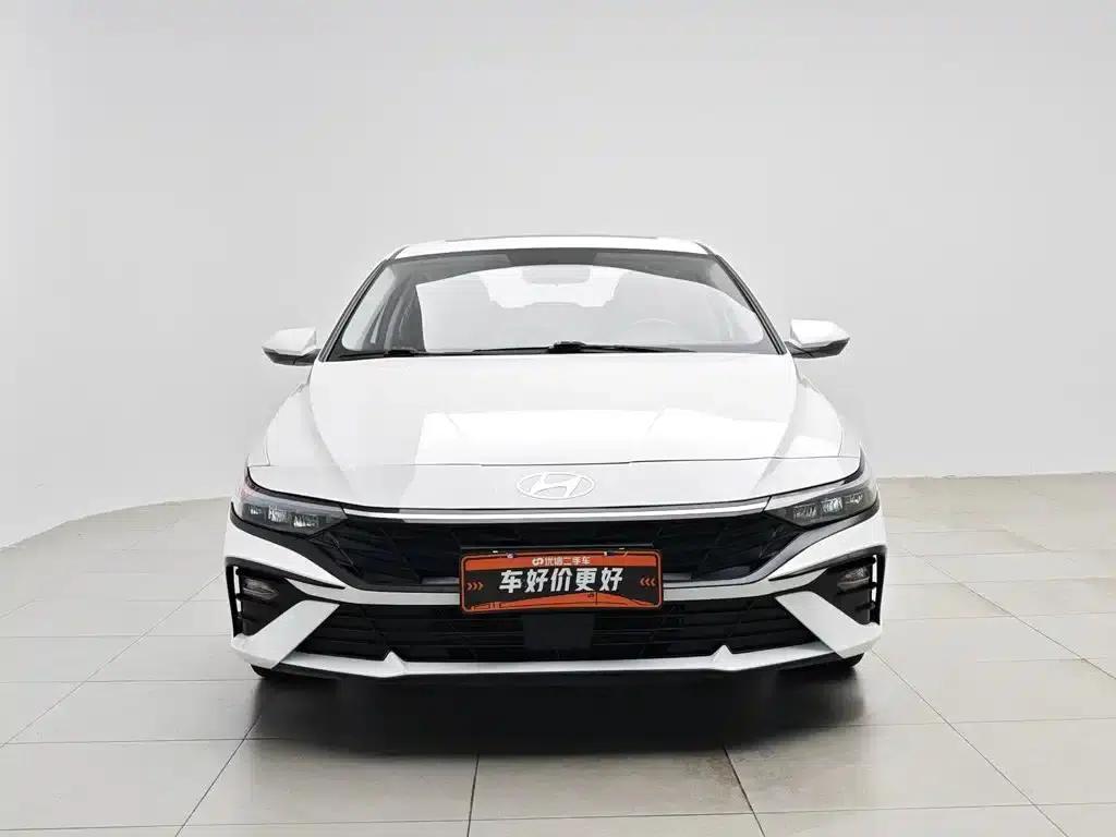 Hyundai Elantra 2023 1.5L CVT GLX Elite Edition — миниатюра 3