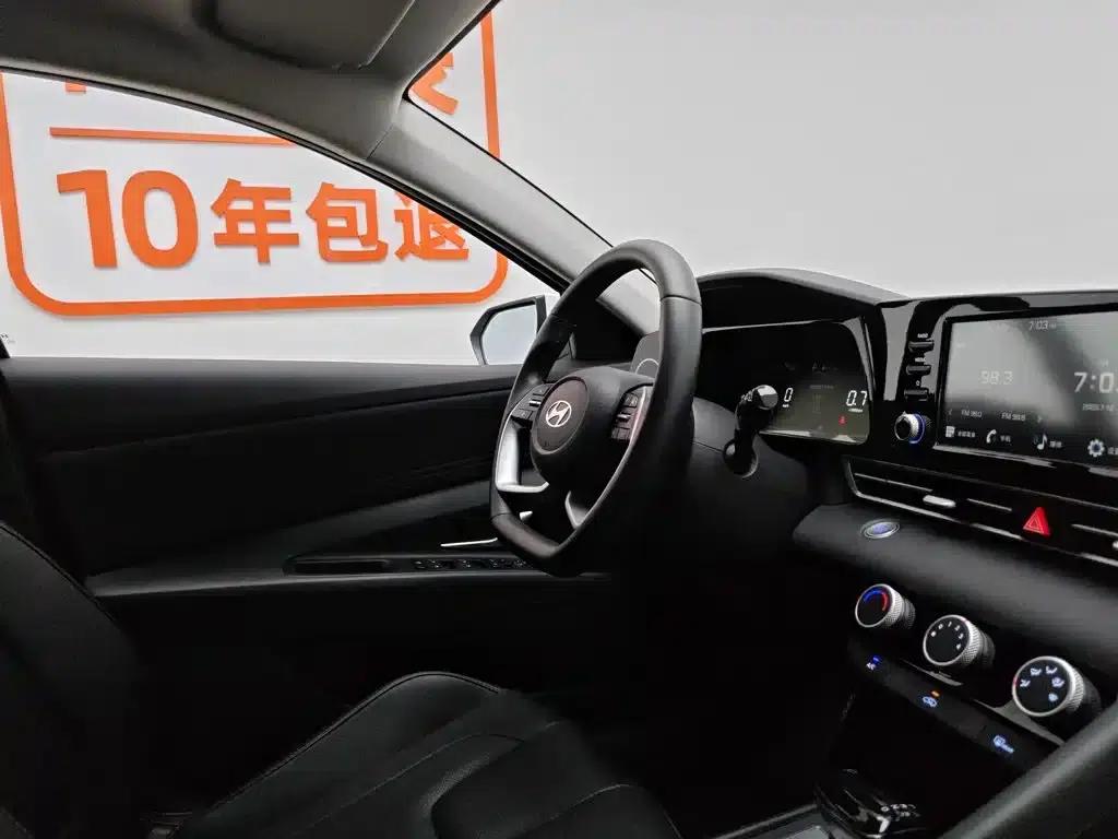 Hyundai Elantra 2023 1.5L CVT GLX Elite Edition — миниатюра 22