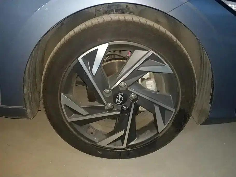 Hyundai Elantra 2023 1.5L CVT GLX Elite Edition — миниатюра 6