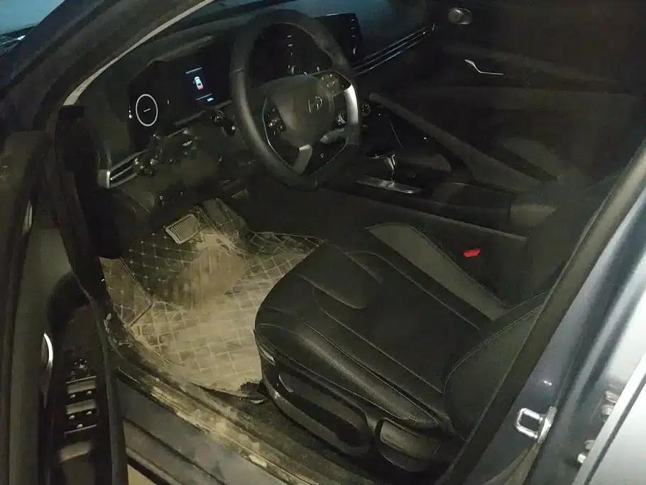 Hyundai Elantra 2023 1.5L CVT GLX Elite Edition — миниатюра 9