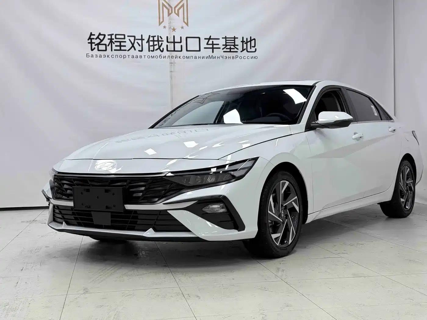 Hyundai Elantra 2023 1.5L CVT GLX Elite Edition — миниатюра 1