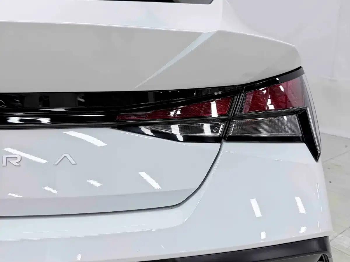 Hyundai Elantra 2023 1.5L CVT GLX Elite Edition — миниатюра 9