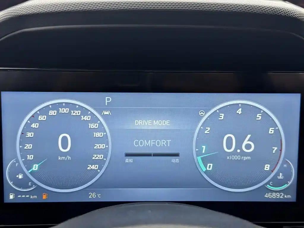 Hyundai Elantra 2022 1.5L CVT 20th Anniversary Edition — миниатюра 5