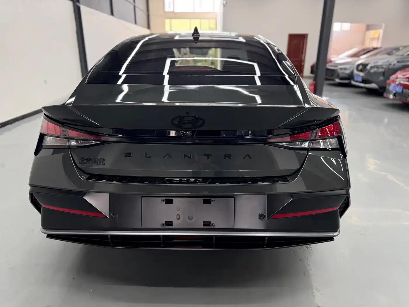 Hyundai Elantra 2023 1.5L CVT GLX Elite Edition — миниатюра 5