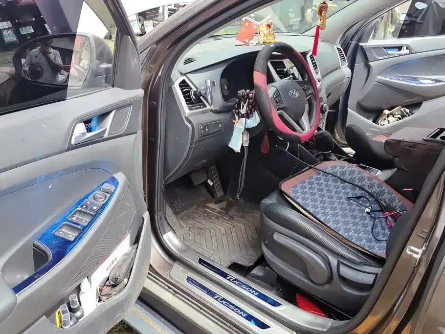 Tucson 2015 1.6T Dual-Clutch Two-Wheel Drive Intelligent Model — миниатюра 9