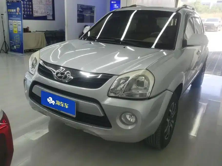 Tucson 2013 2.0L Automatic 2WD Comfort Model — миниатюра 1