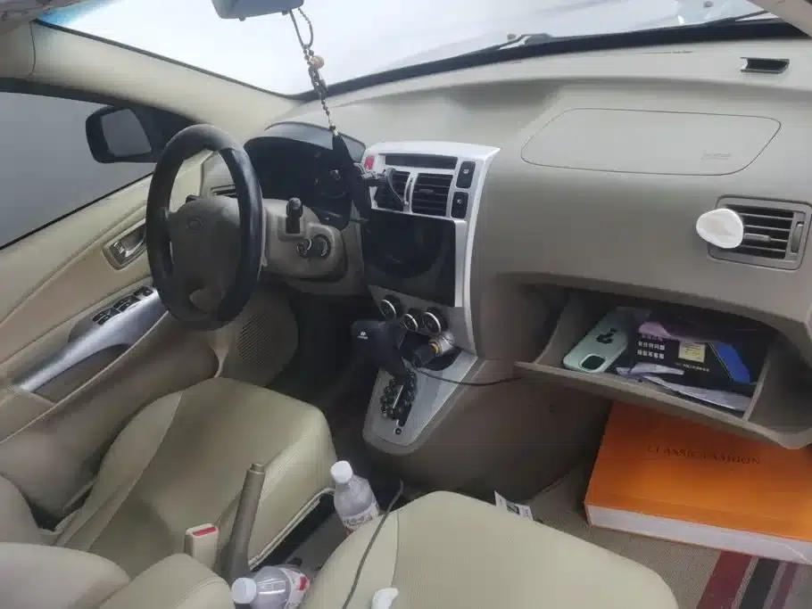 Tucson 2013 2.0L Automatic 2WD Comfort Model — миниатюра 12