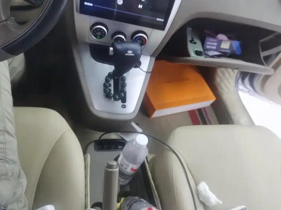 Tucson 2013 2.0L Automatic 2WD Comfort Model — миниатюра 16