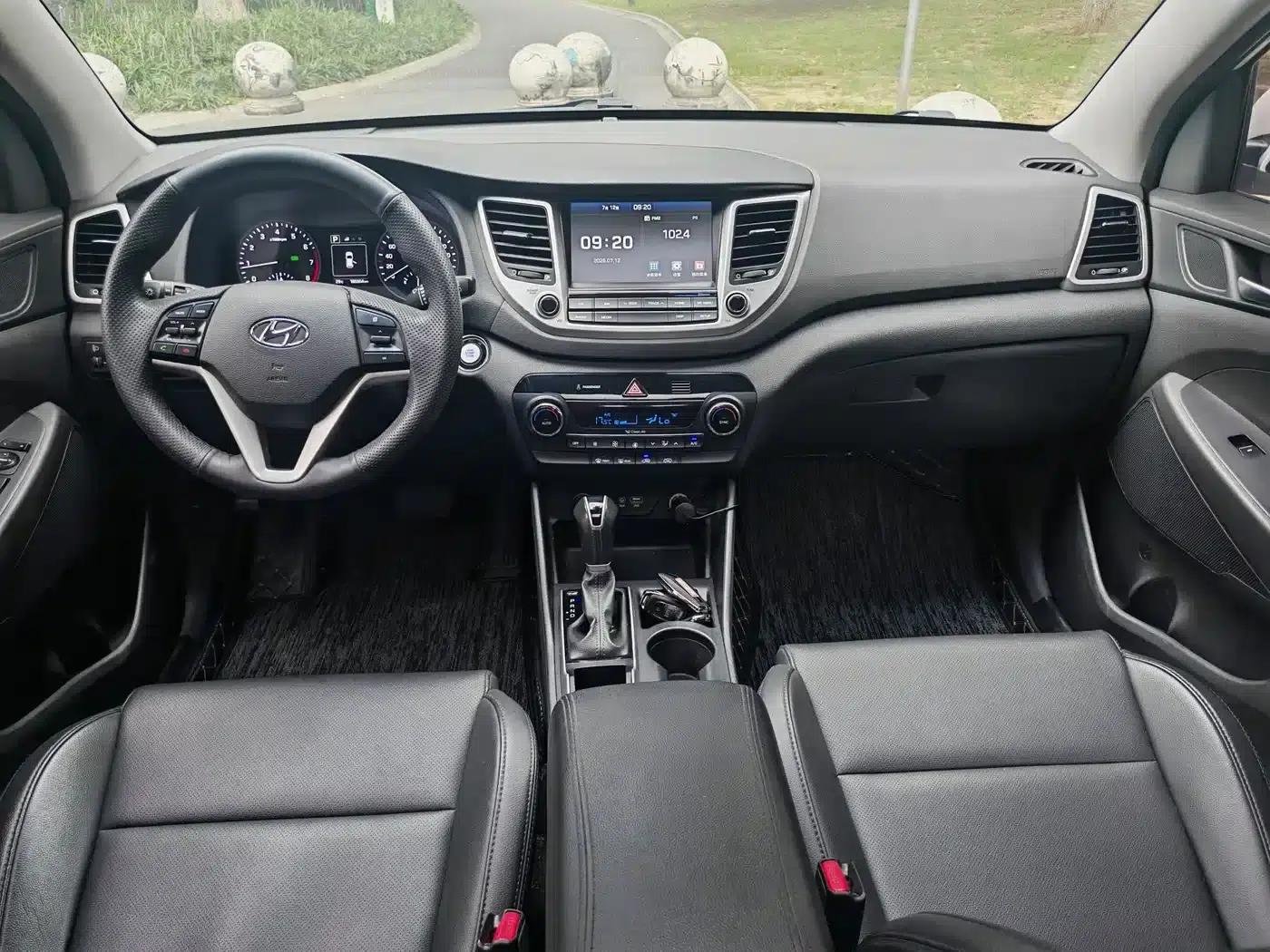 Tucson 2015 1.6T Dual-Clutch Two-Wheel Drive Intelligent Model — миниатюра 11