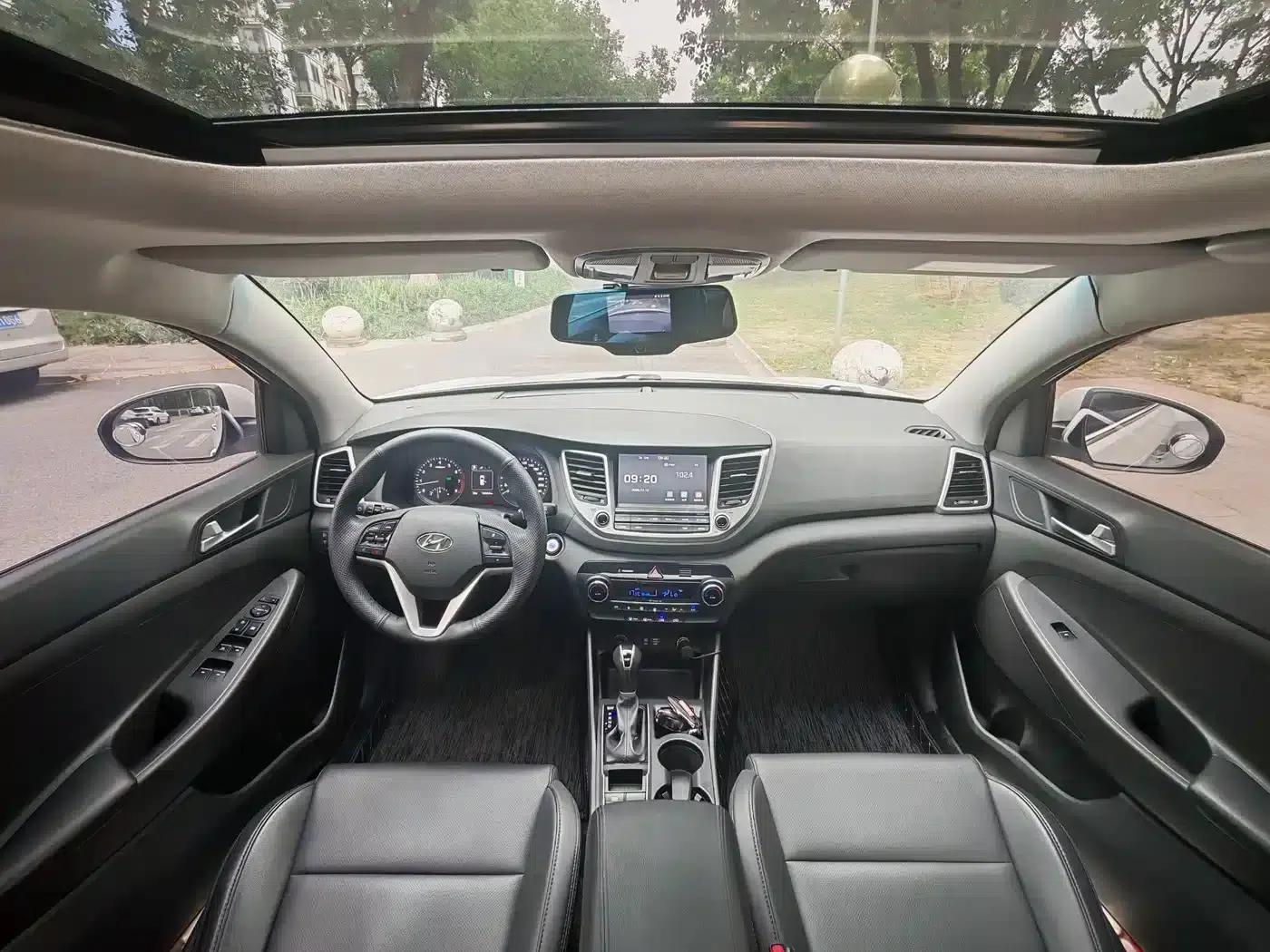 Tucson 2015 1.6T Dual-Clutch Two-Wheel Drive Intelligent Model — миниатюра 12