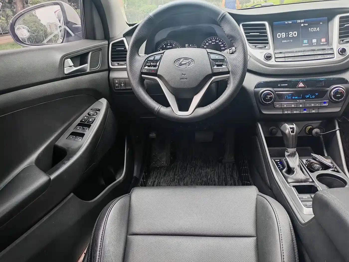 Tucson 2015 1.6T Dual-Clutch Two-Wheel Drive Intelligent Model — миниатюра 13