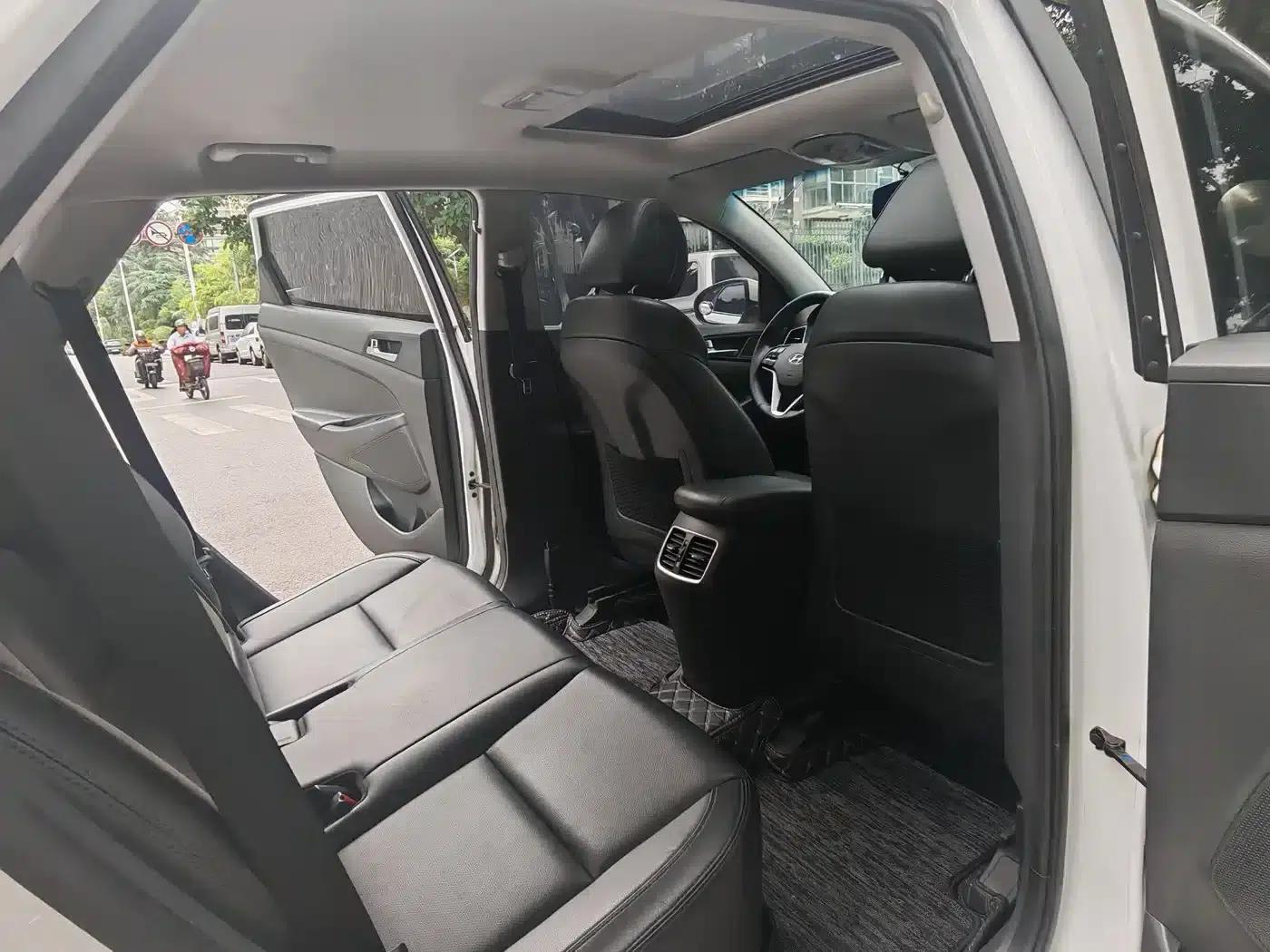 Tucson 2015 1.6T Dual-Clutch Two-Wheel Drive Intelligent Model — миниатюра 17