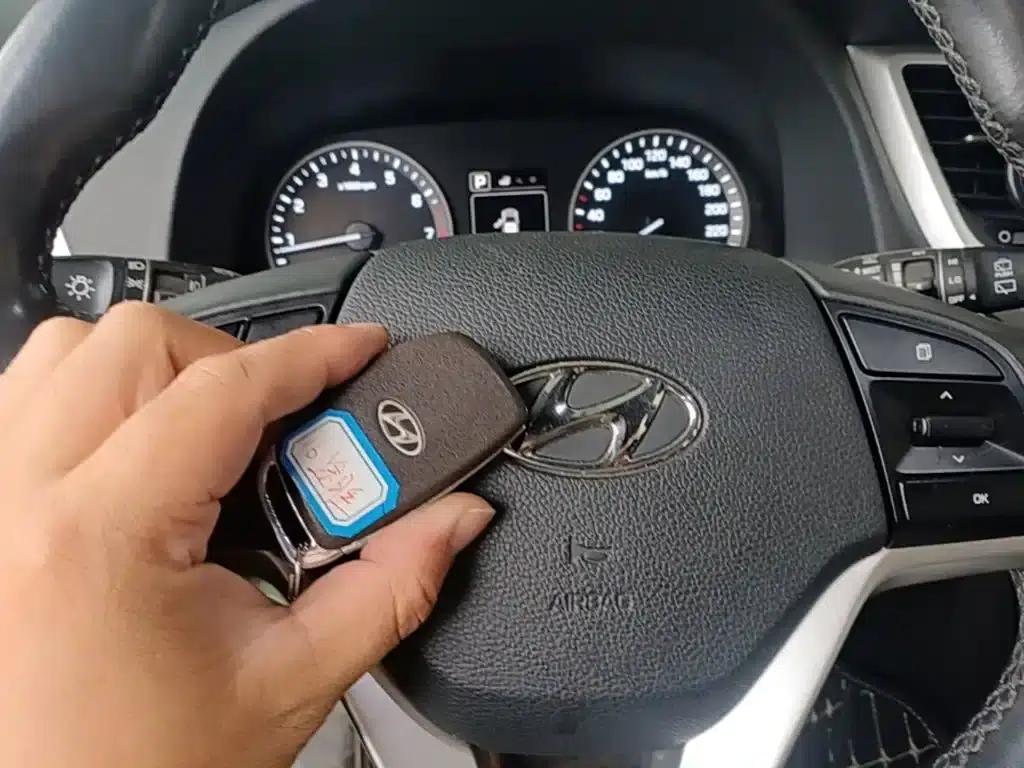 Tucson 2015 1.6T Dual-Clutch Two-Wheel Drive Intelligent Model — миниатюра 9