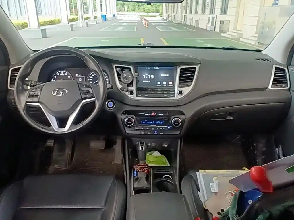 Tucson 2015 1.6T Dual-Clutch Two-Wheel Drive Intelligent Model — миниатюра 10