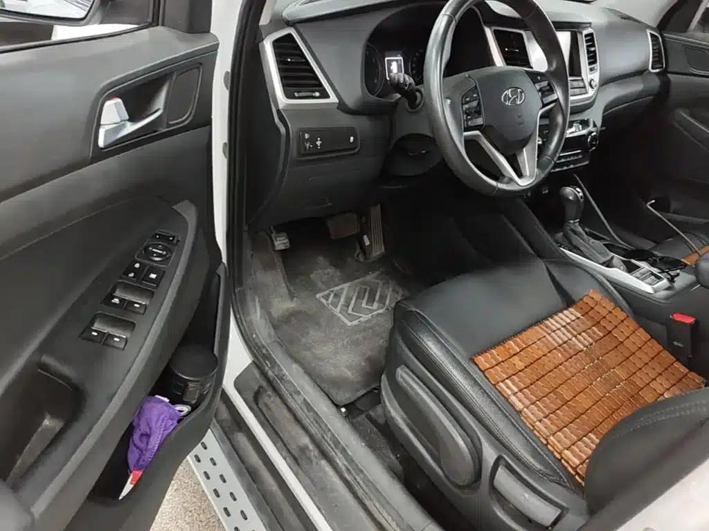 Tucson 2015 1.6T Dual-Clutch Two-Wheel Drive Intelligent Model — миниатюра 14