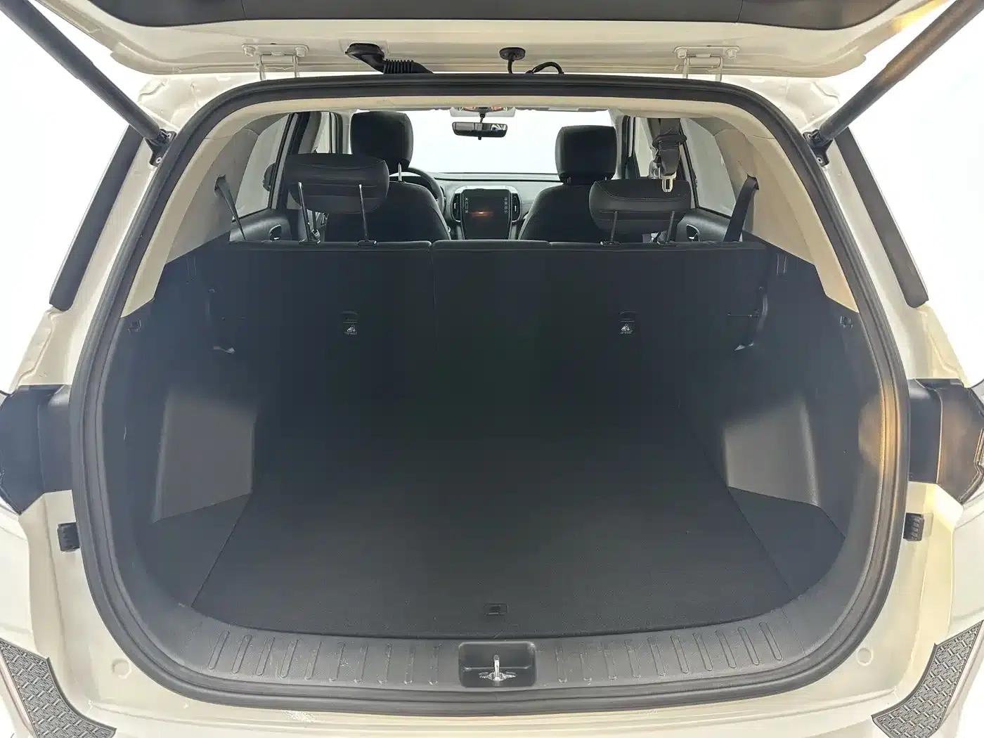 Beijing Hyundai ix35 2021 240TGDi DCT 2WD GLS Leading Edition — миниатюра 19