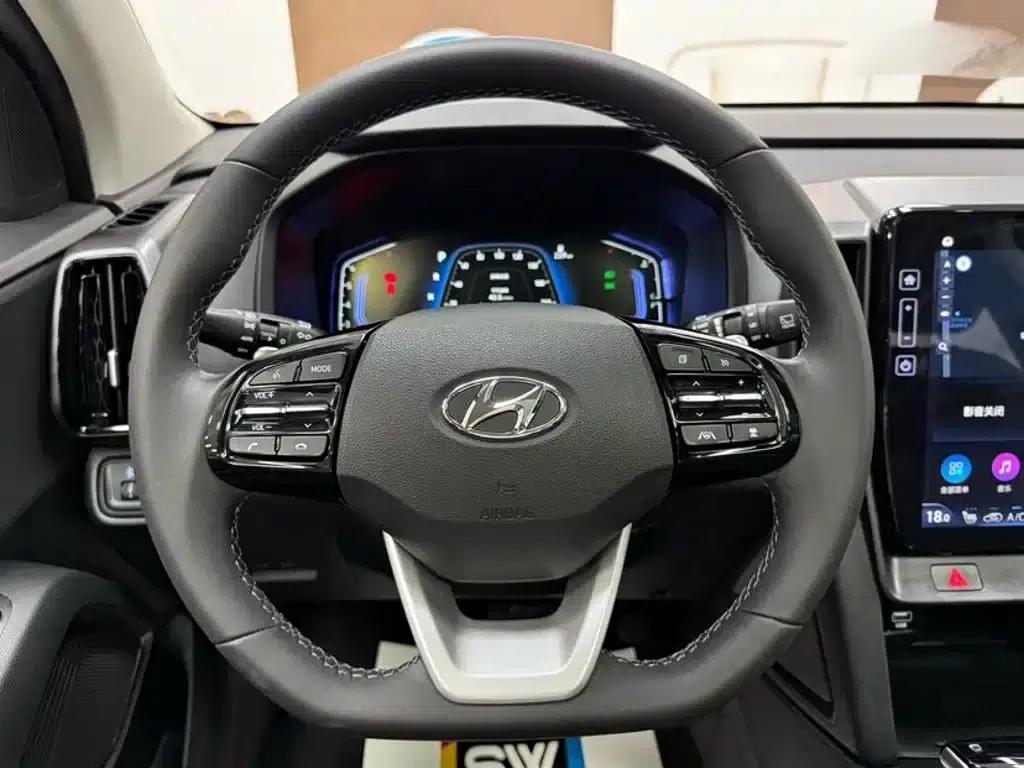 Beijing Hyundai ix35 2021 240TGDi DCT 2WD TOP Flagship Edition — миниатюра 11