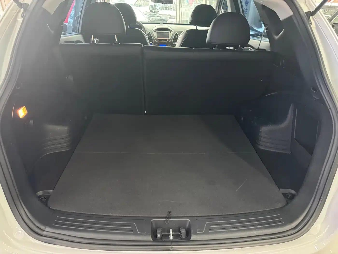 Beijing Hyundai ix35 2013 2.0L Automatic 2WD Smart GLS (National V Emission Standard) — миниатюра 15